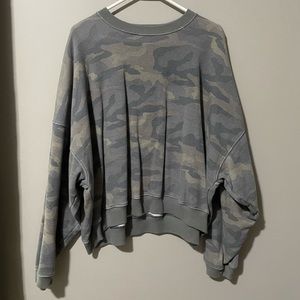 american eagle , size large , camouflage pull over